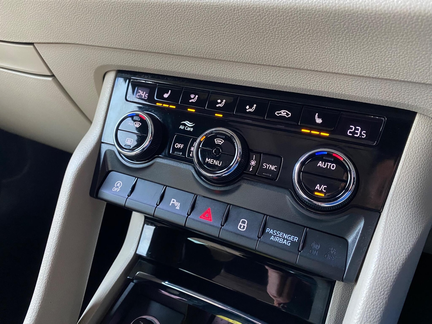 Used Skoda Karoq 2018 for sale - 76689155: Photo 27