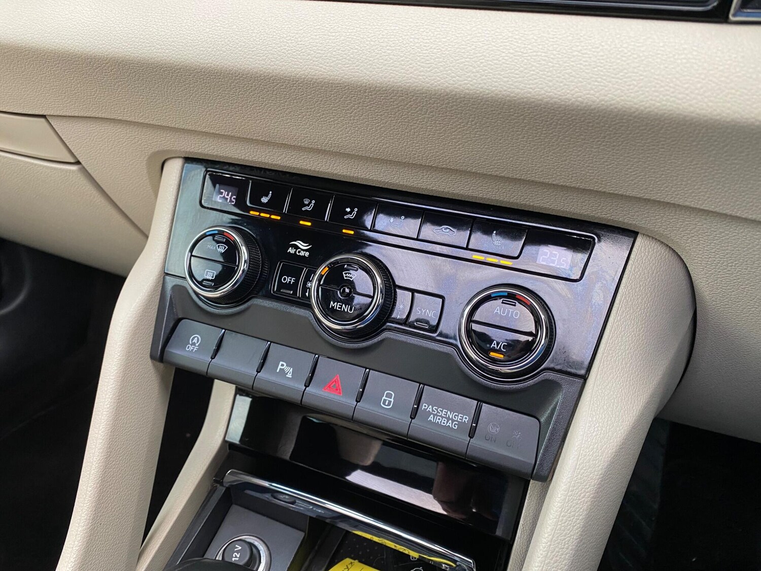 Used Skoda Karoq 2018 for sale - 76689155: Photo 29