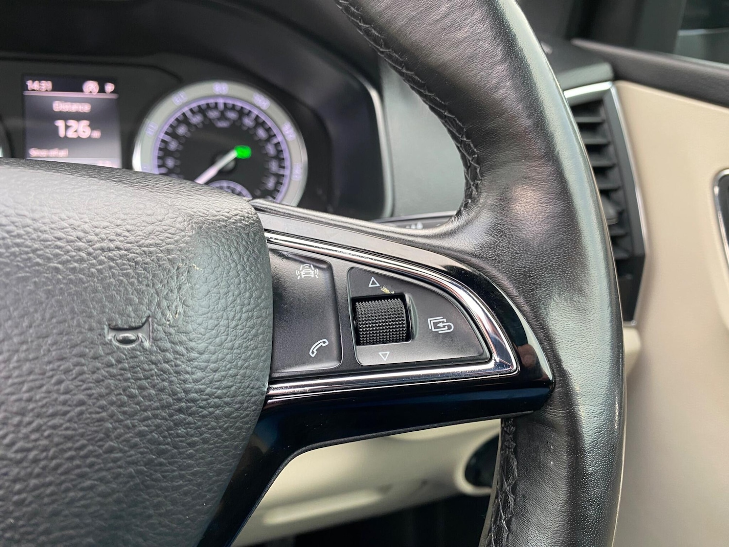 Used Skoda Karoq 2018 for sale - 76689155: Photo 34