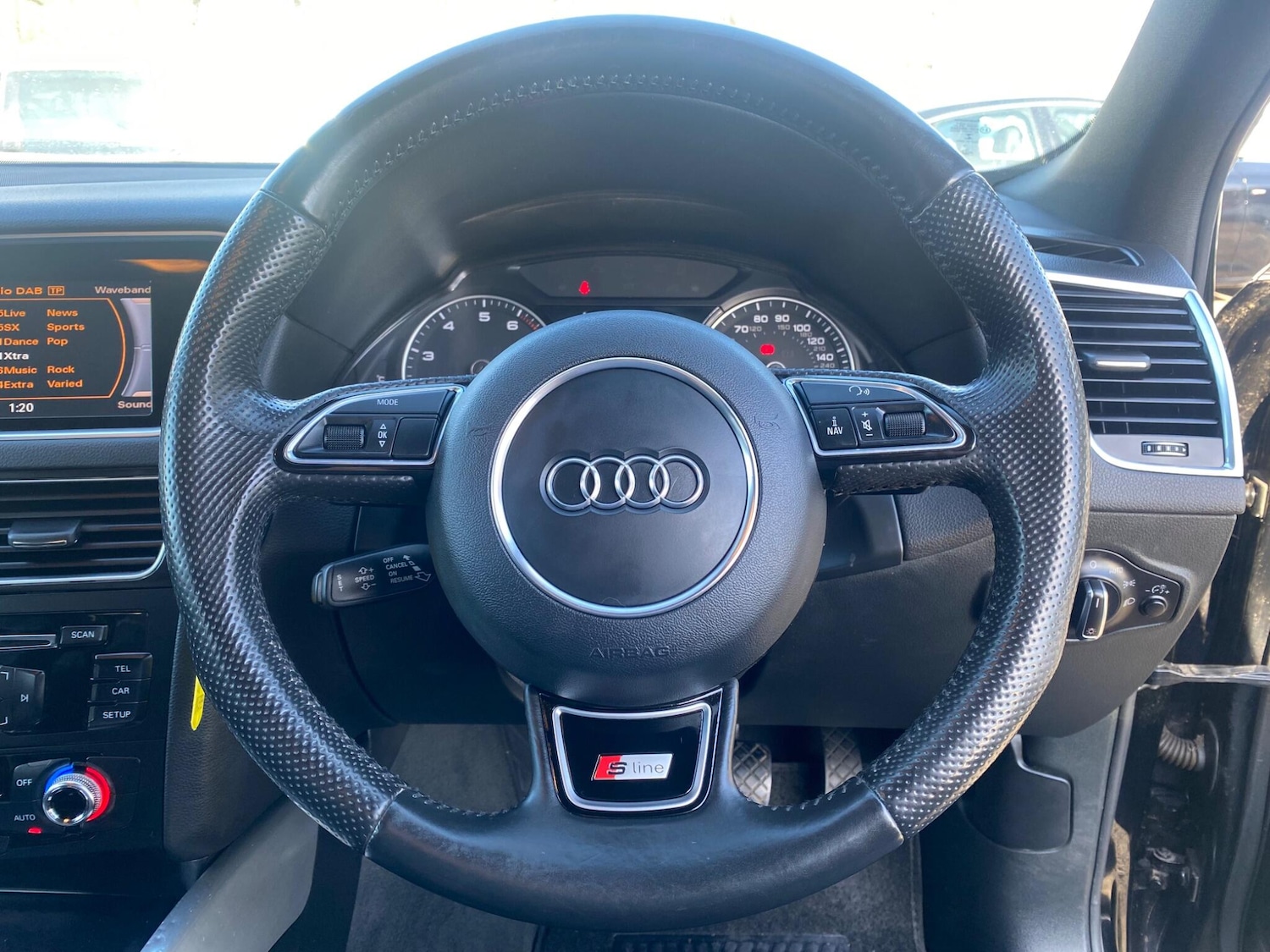 Used Audi Q5 2015 for sale - 77597662: Photo 23