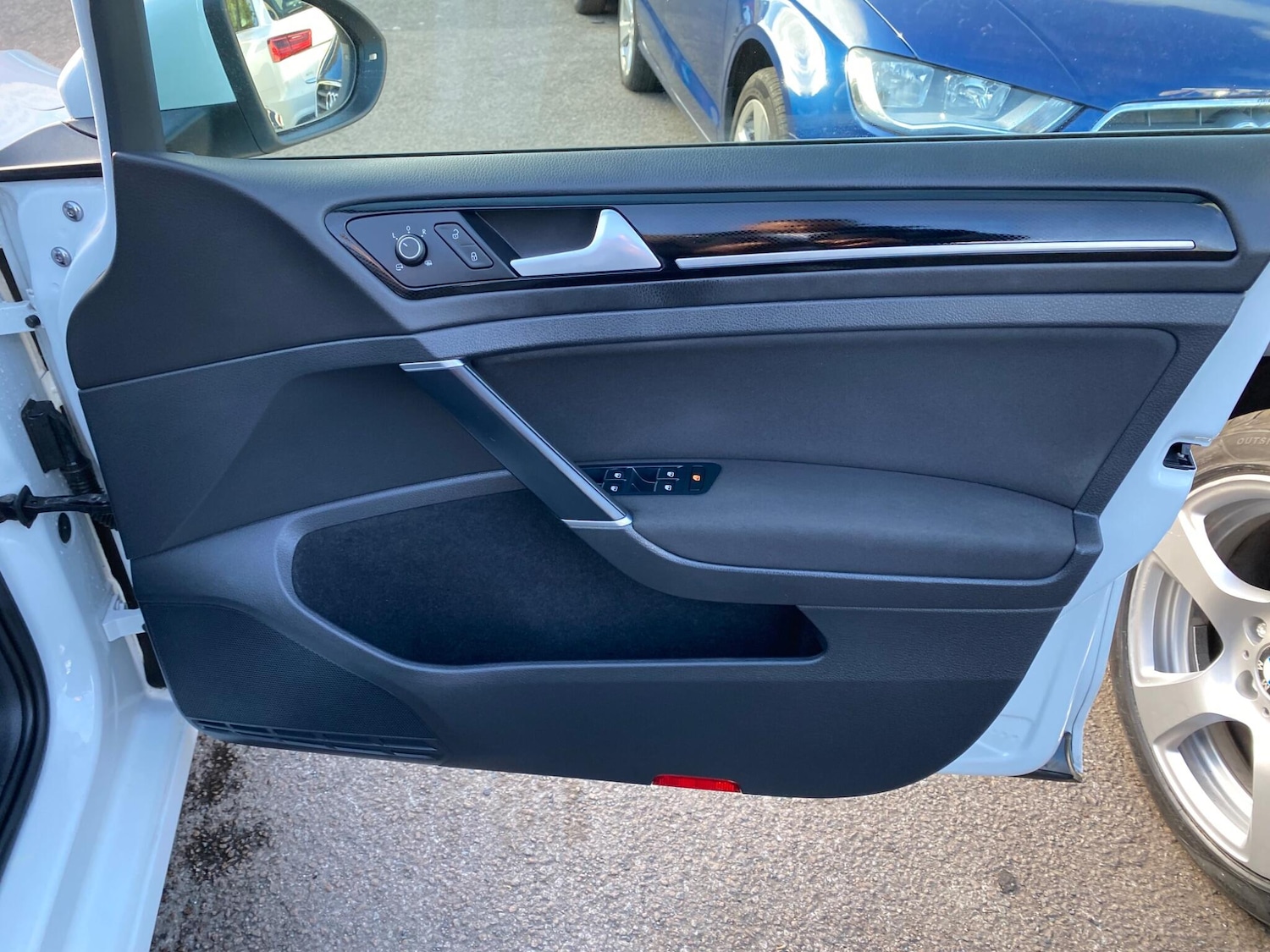 Used Volkswagen Golf 2016 for sale - 76388101: Photo 16