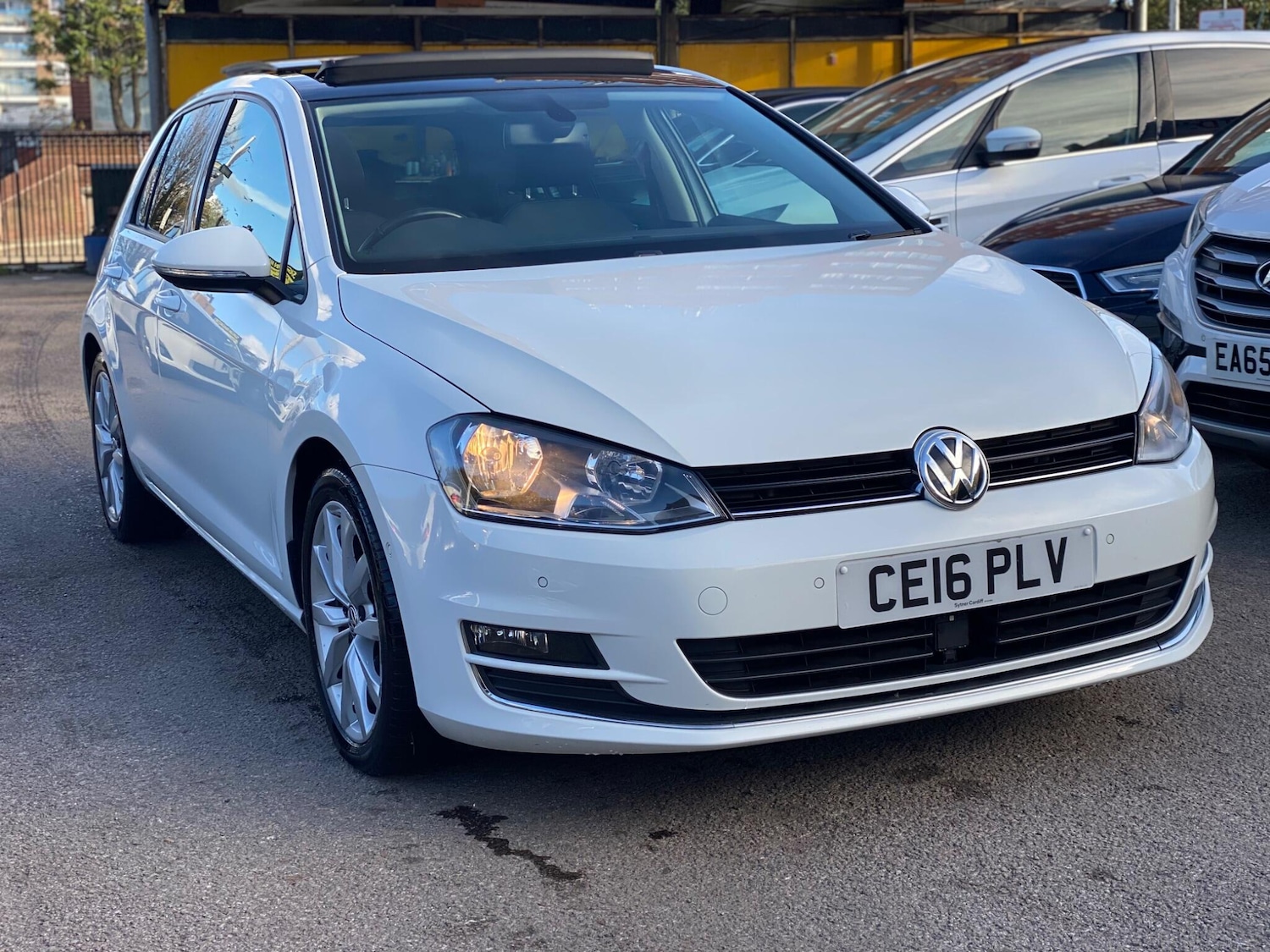 Used Volkswagen Golf 2016 for sale - 76388101: Photo 4