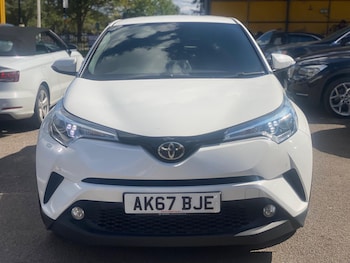 Used Toyota C-HR 2017 for sale - 75782386: Photo
