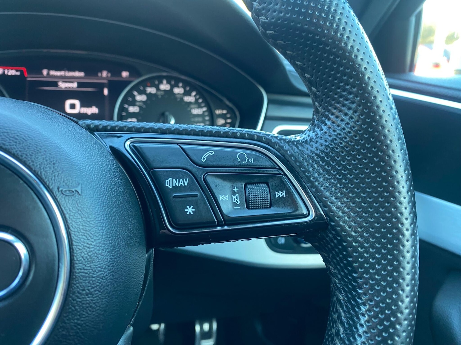 Used Audi A4 Avant 2017 for sale - 76561379: Photo 31