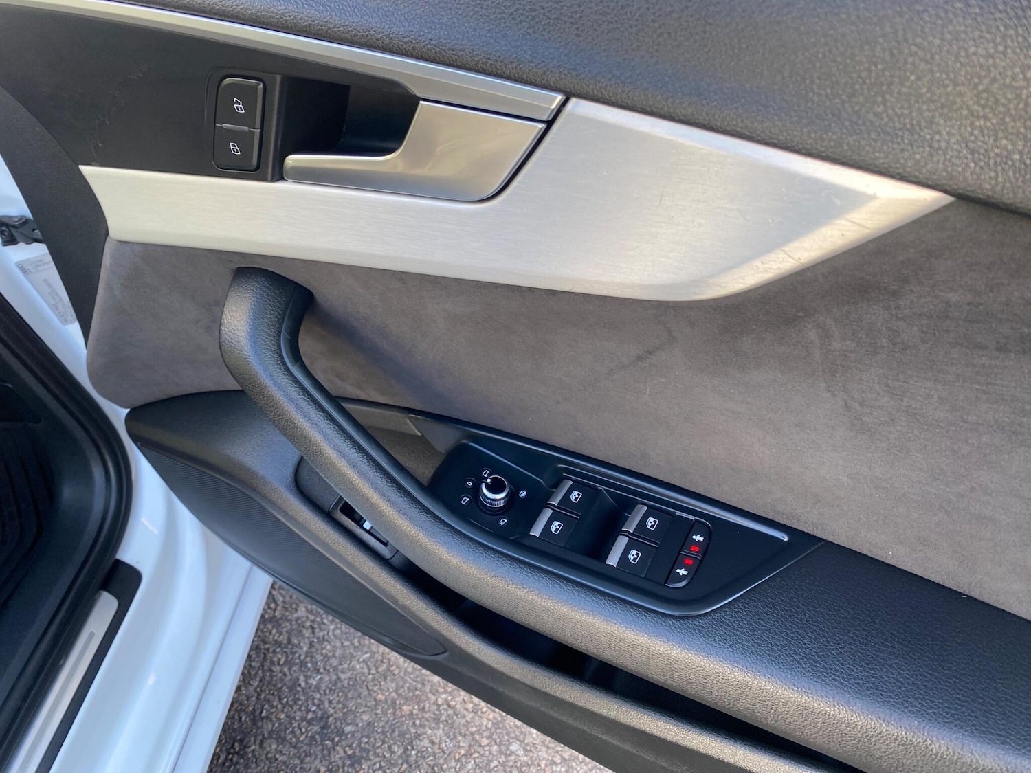 Used Audi A4 Avant 2017 for sale - 76561379: Photo 32