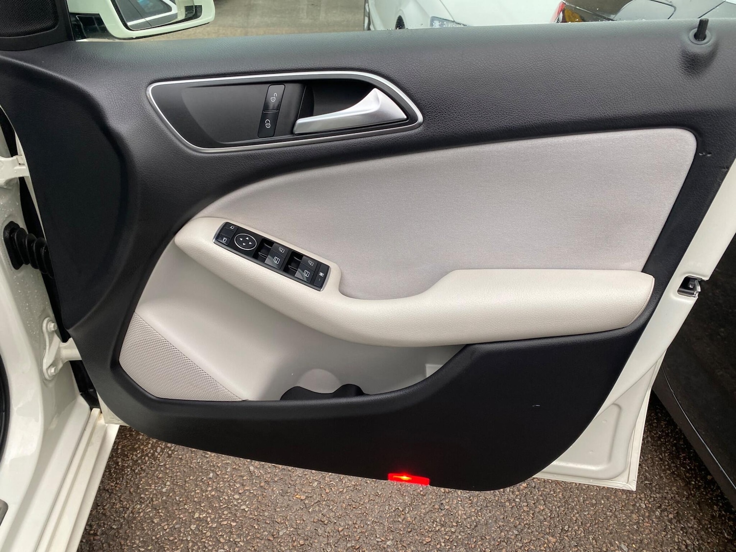 Used Mercedes-Benz B Class 2013 for sale - 76865311: Photo 16