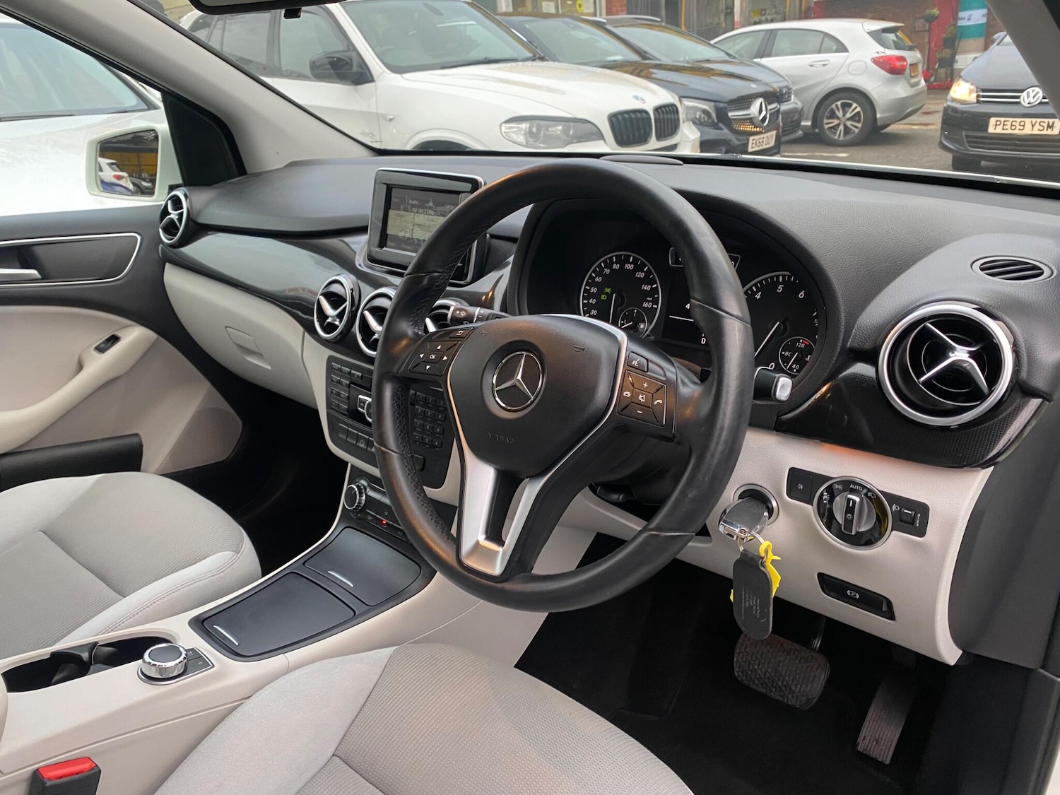 Used Mercedes-Benz B Class 2013 for sale - 76865311: Photo 18