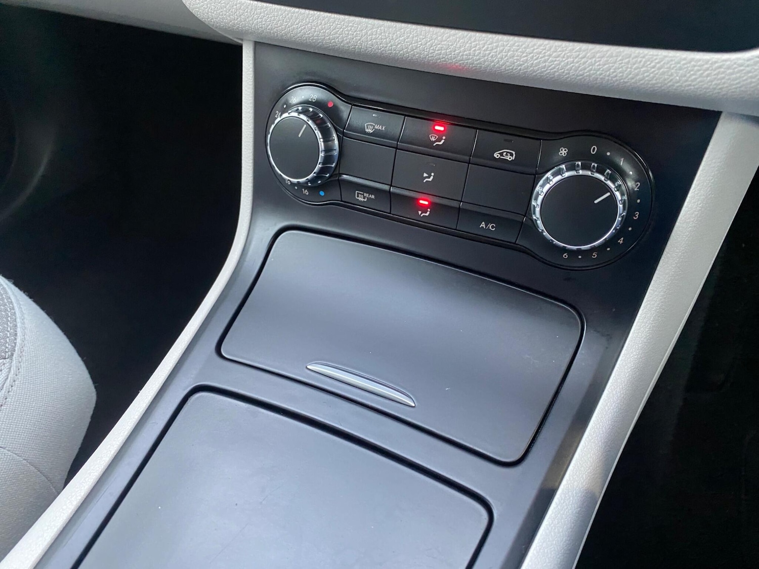 Used Mercedes-Benz B Class 2013 for sale - 76865311: Photo 23