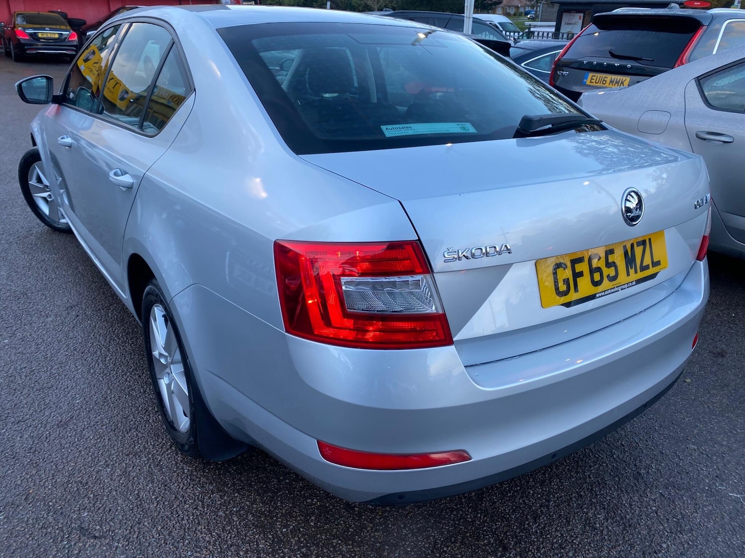 Used Skoda Octavia 2015 for sale - 76714610: Photo 14