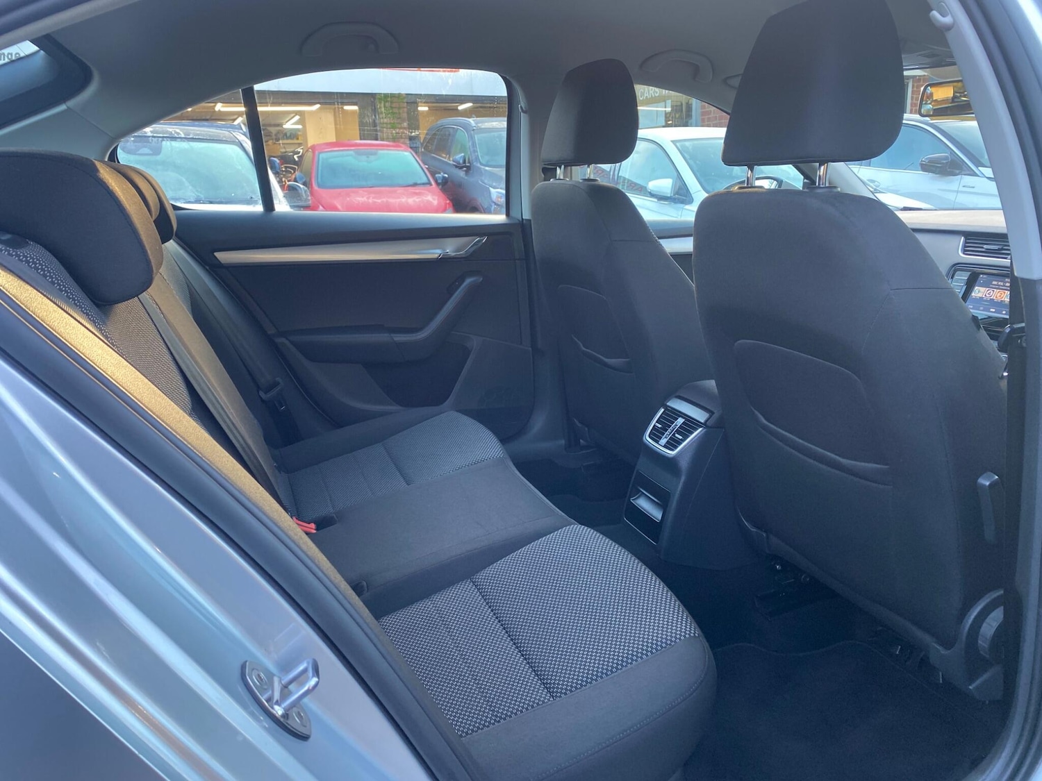 Used Skoda Octavia 2015 for sale - 76714610: Photo 29