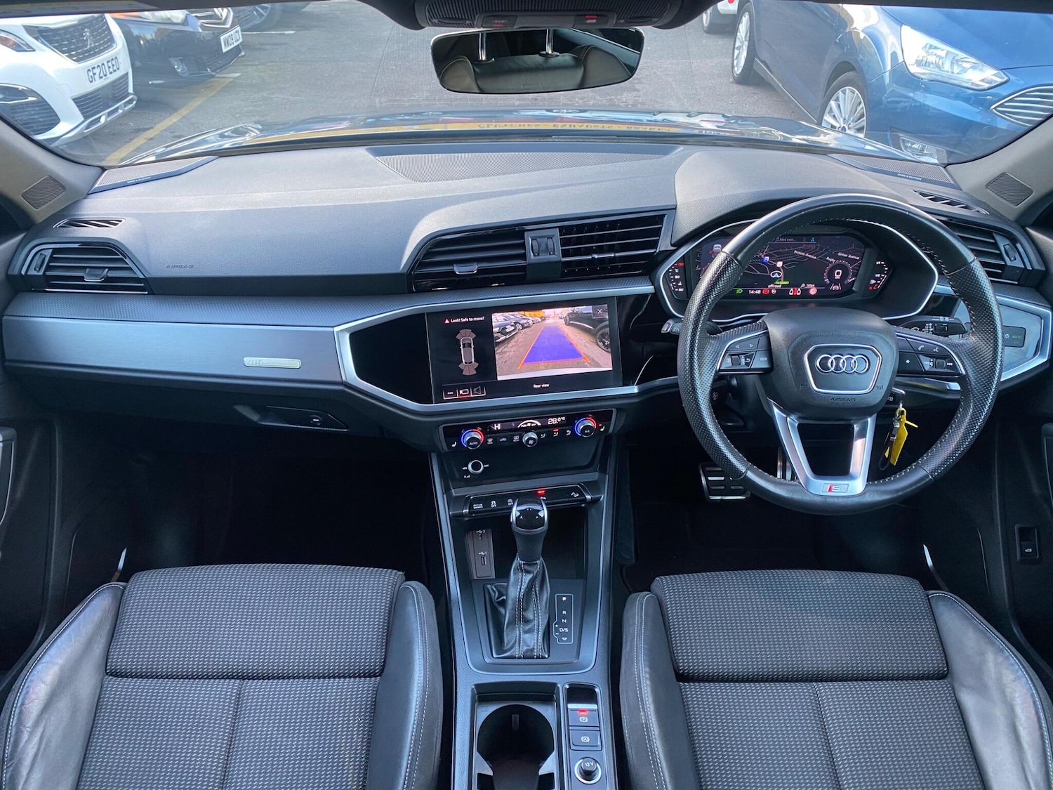 Used Audi Q3 2020 for sale - 76667459: Photo 2