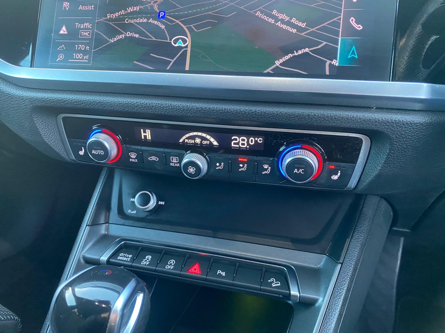 Used Audi Q3 2020 for sale - 76667459: Photo 26