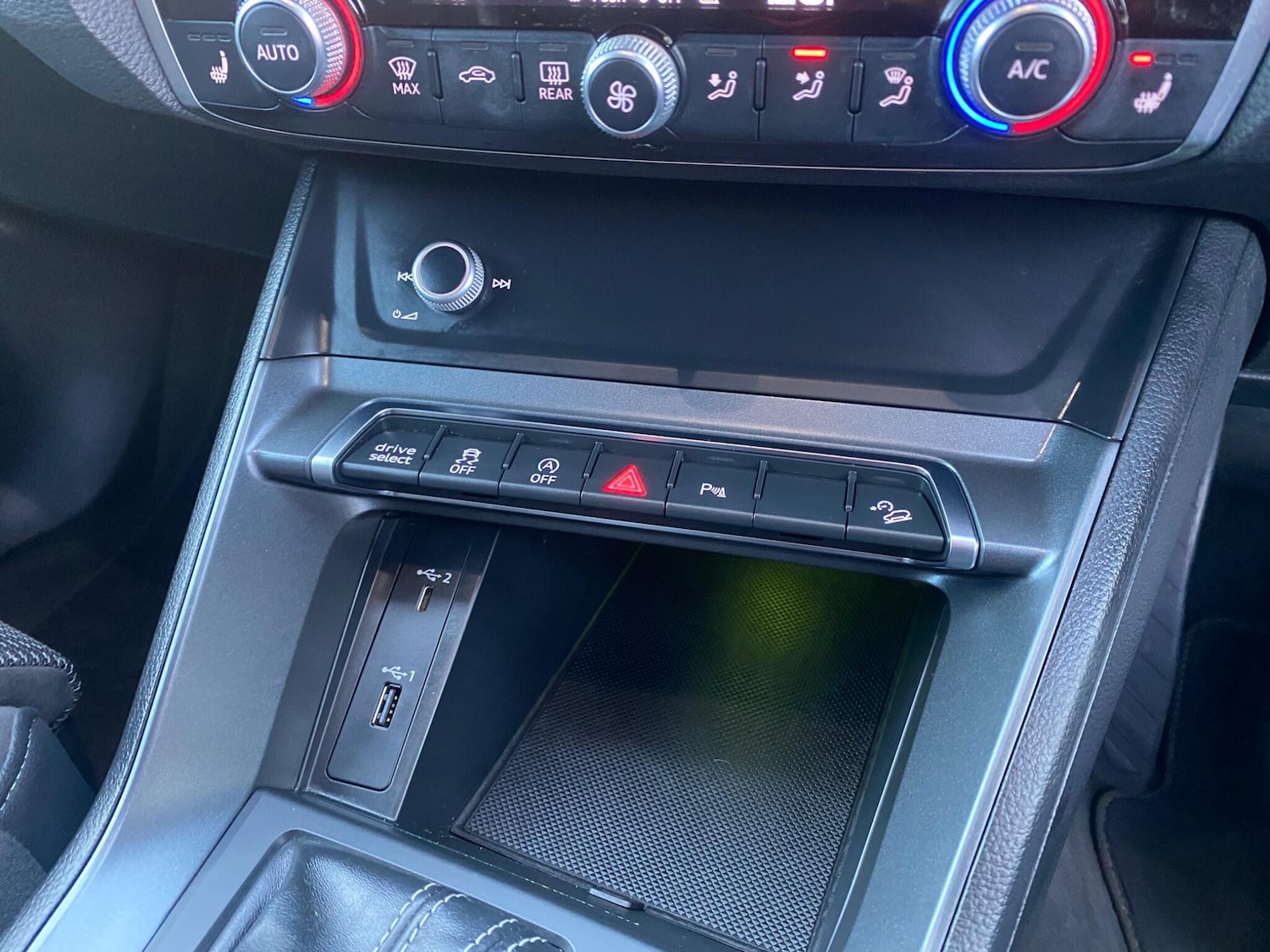 Used Audi Q3 2020 for sale - 76667459: Photo 27