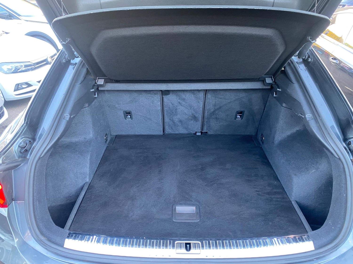 Used Audi Q3 2020 for sale - 76667459: Photo 41