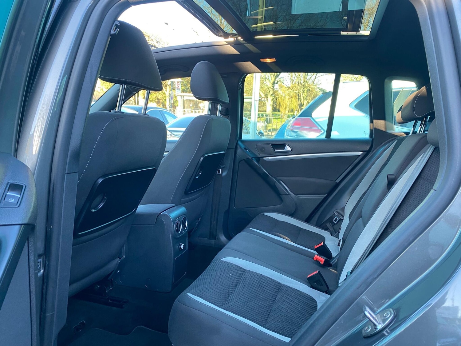 Used Volkswagen Tiguan 2015 for sale - 77091751: Photo 32