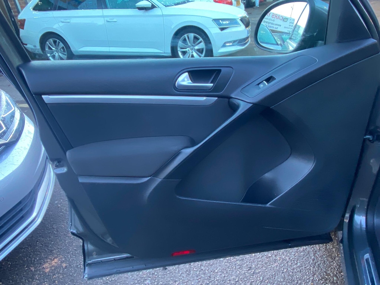 Used Volkswagen Tiguan 2015 for sale - 77091751: Photo 33