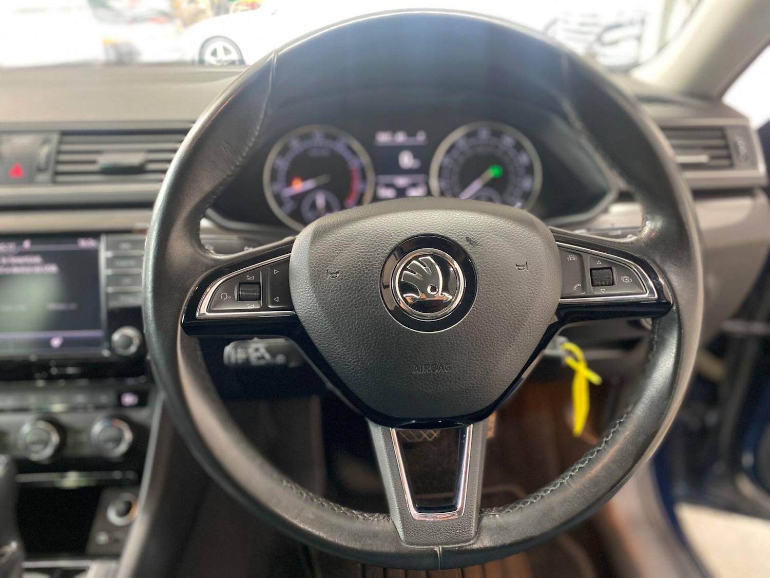 Used Skoda Superb 2017 for sale - 76549564: Photo 14