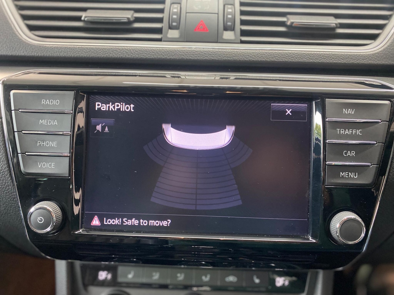 Used Skoda Superb 2017 for sale - 76549564: Photo 18