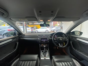 Used Skoda Superb 2017 for sale - 76549564: Photo