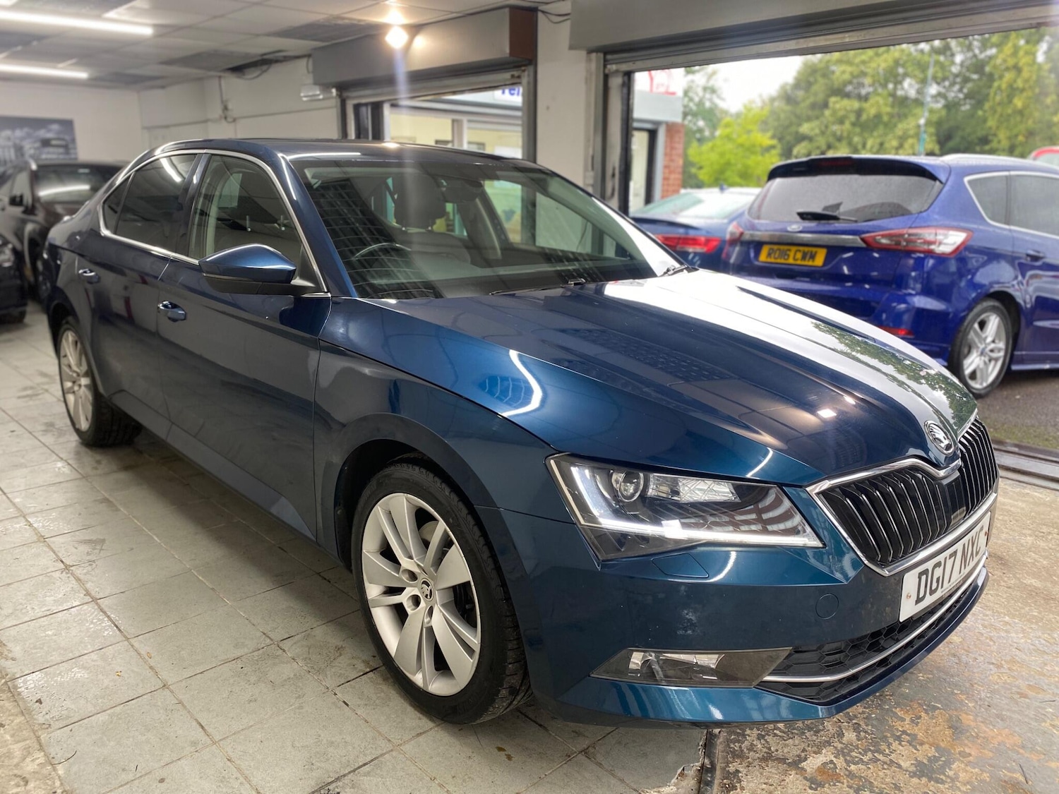 Used Skoda Superb 2017 for sale - 76549564: Photo 4