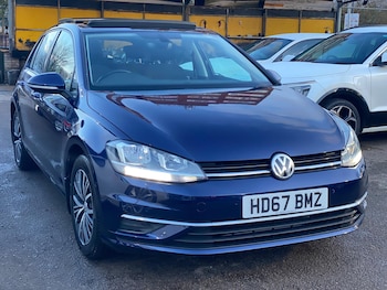 Used Volkswagen Golf 2017 for sale - 77120717: Photo