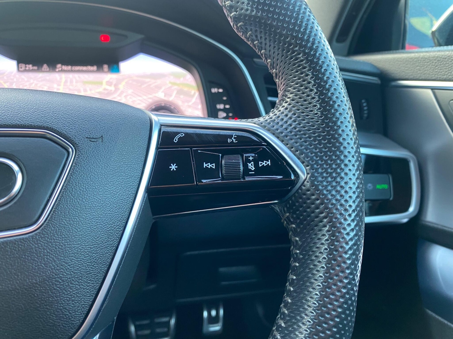 Used Audi A6 Saloon 2020 for sale - 76215548: Photo 32