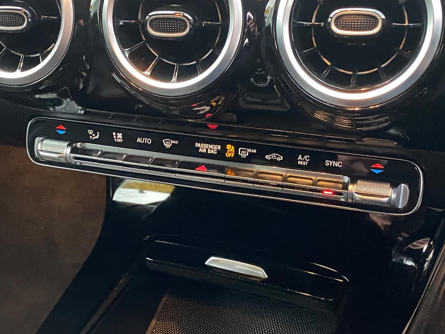 Used Mercedes-Benz A-Class for sale - 77682970: Photo 28