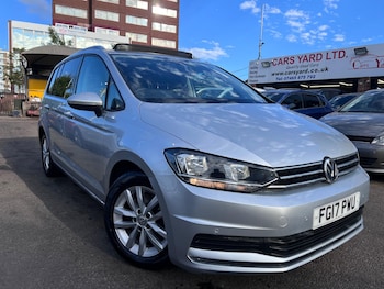 Used Volkswagen Touran 2017 for sale - 79362528: Photo