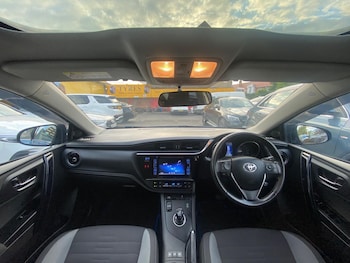 Used Toyota Auris 2015 for sale - 75601584: Photo
