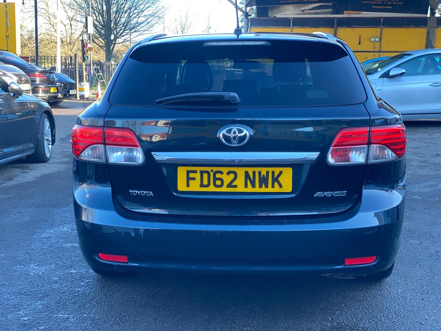 Used Toyota Avensis 2013 for sale - 77097443: Photo 12