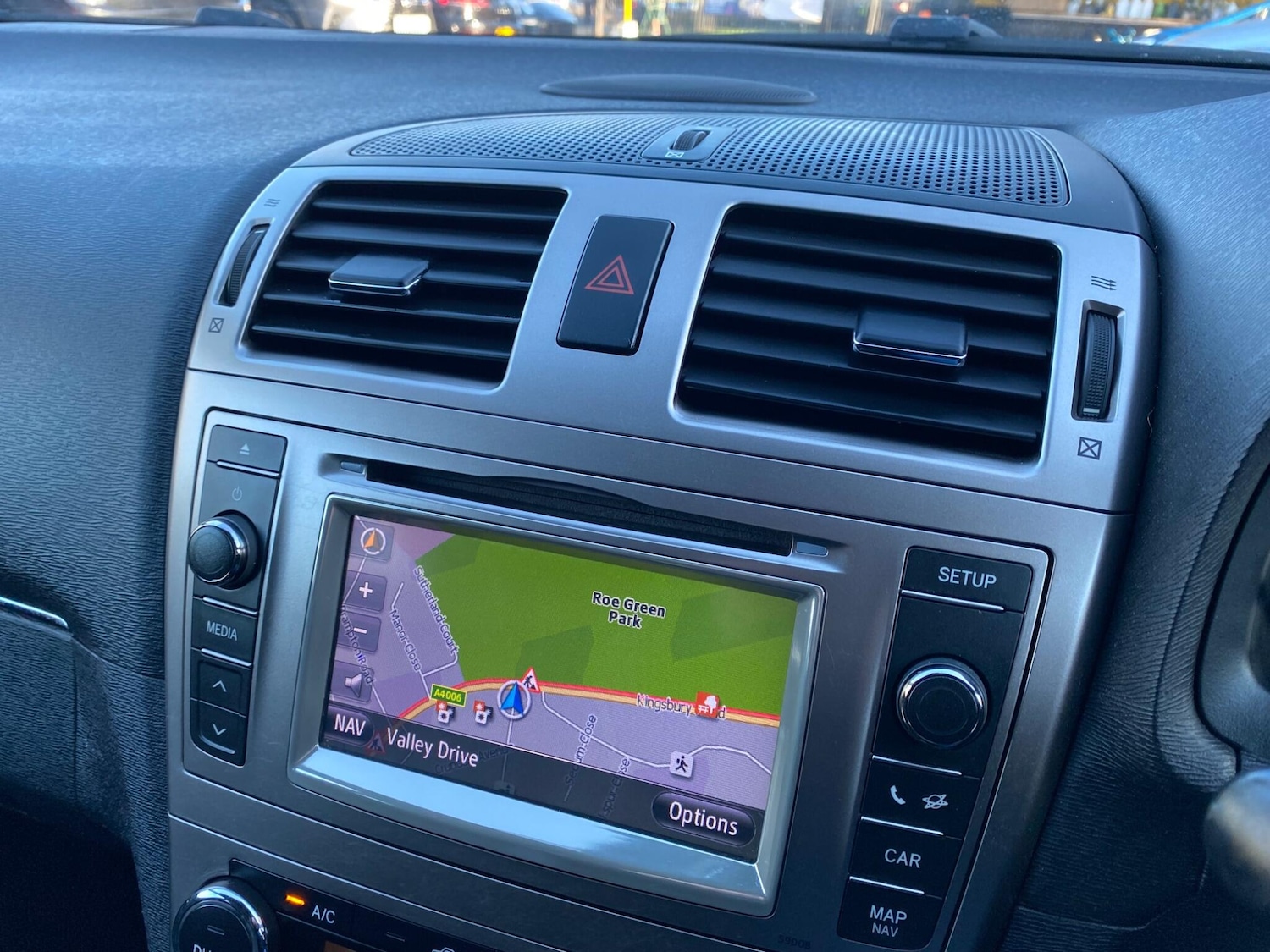 Used Toyota Avensis 2013 for sale - 77097443: Photo 21