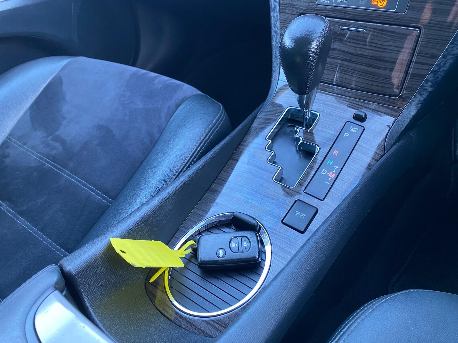 Used Toyota Avensis 2013 for sale - 77097443: Photo 26