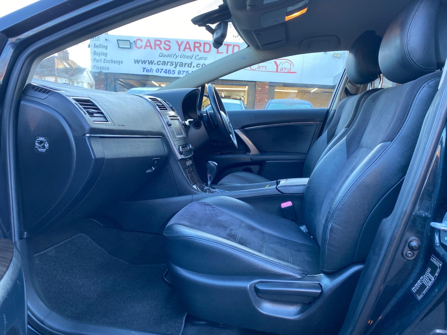 Used Toyota Avensis 2013 for sale - 77097443: Photo 35