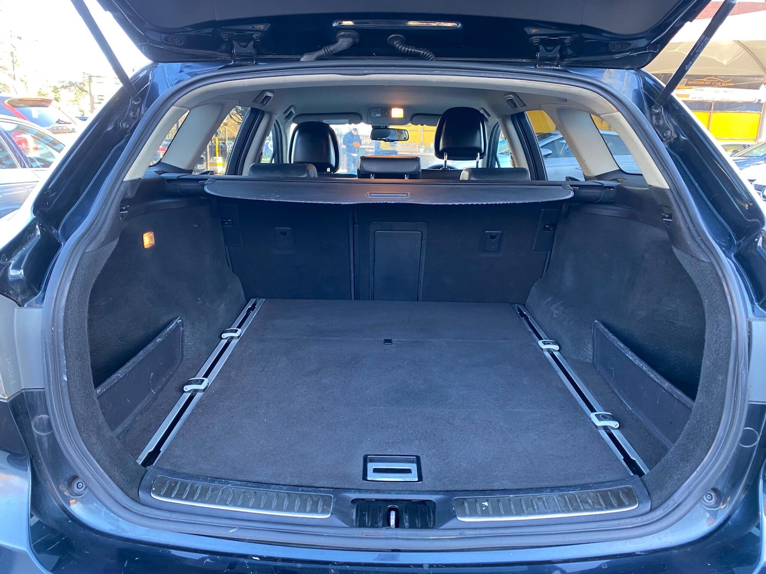 Used Toyota Avensis 2013 for sale - 77097443: Photo 37