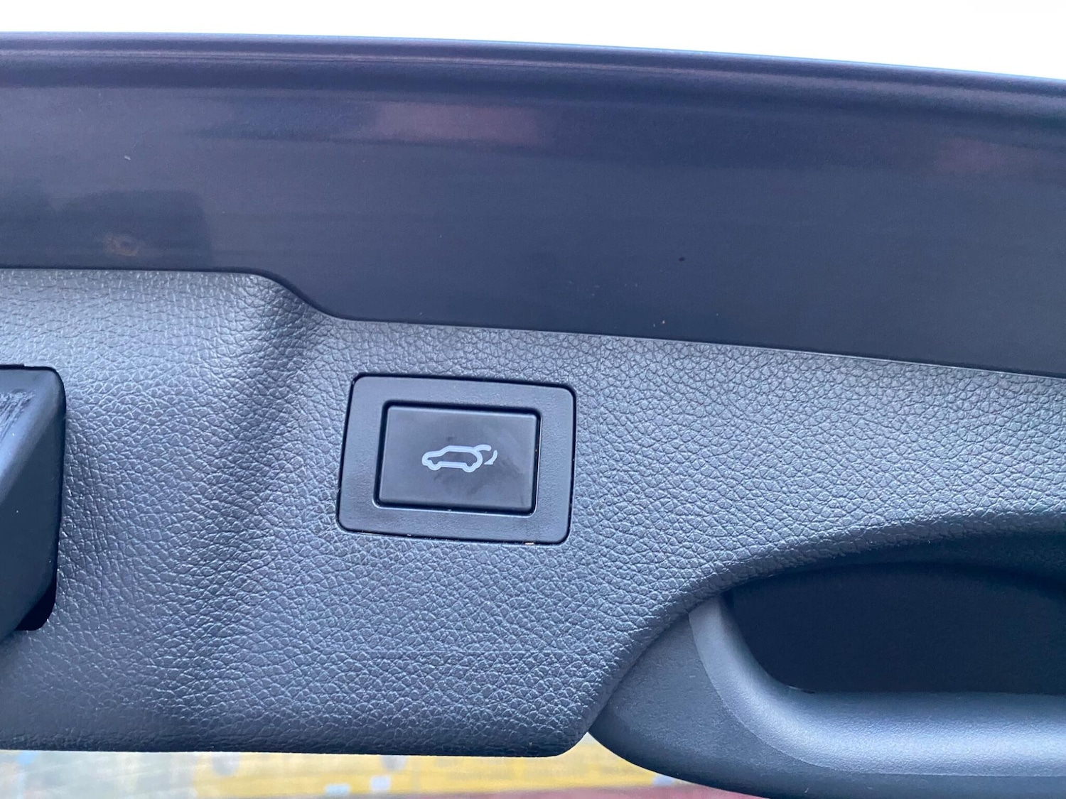 Used Hyundai Santa Fe 2015 for sale - 76370445: Photo 44