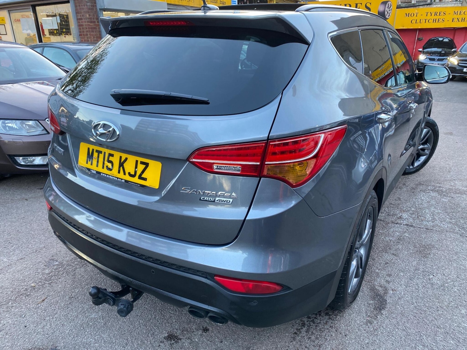 Used Hyundai Santa Fe 2015 for sale - 76370445: Photo 9