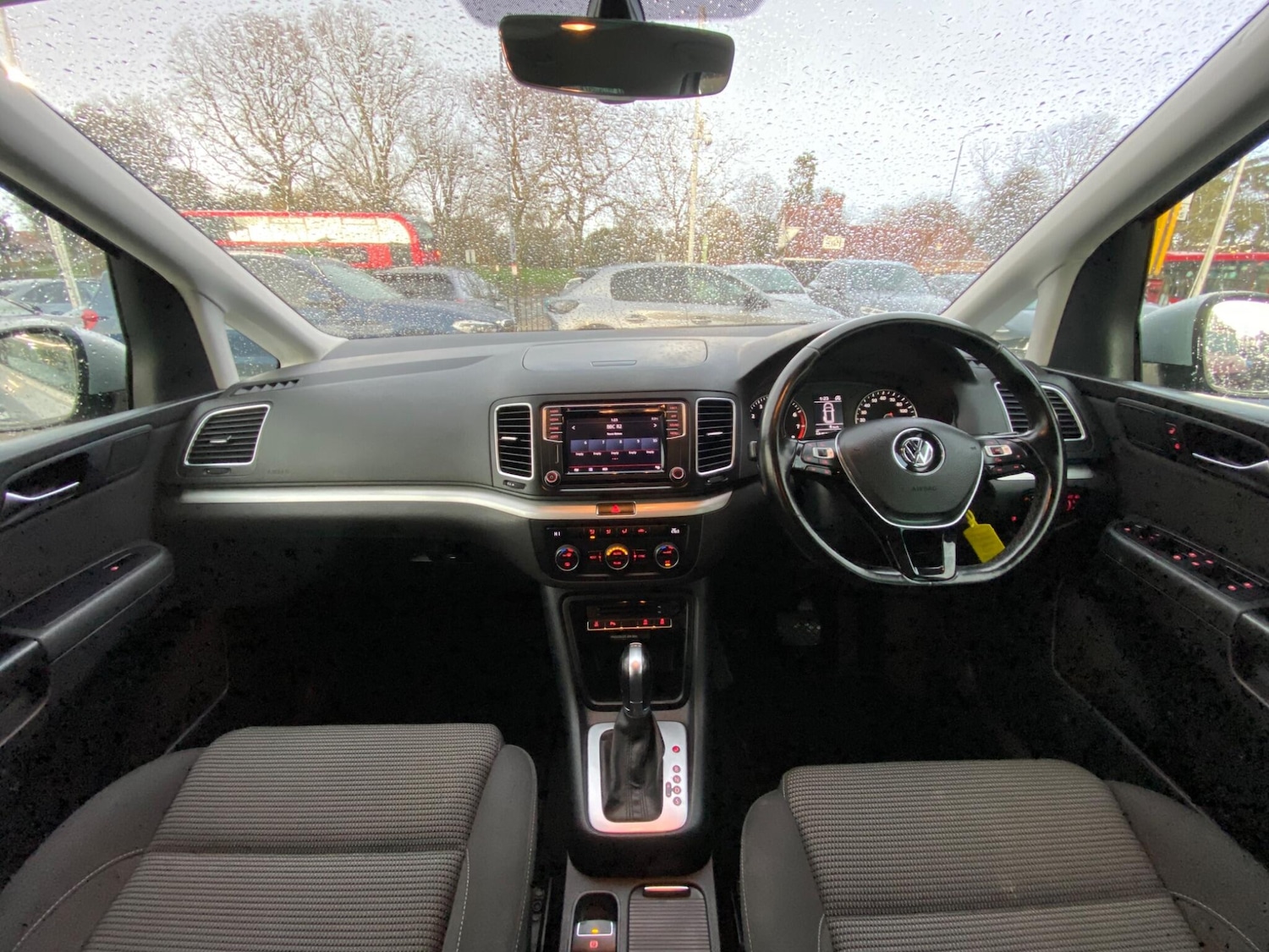 Used Volkswagen Sharan 2018 for sale - 77358342: Photo 2