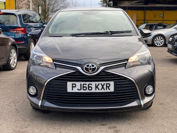 Used Toyota Yaris 2016 for sale - 76472901: Photo