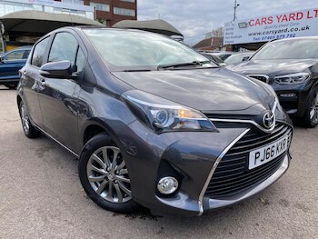 Used Toyota Yaris 2016 for sale - 76472901: Photo