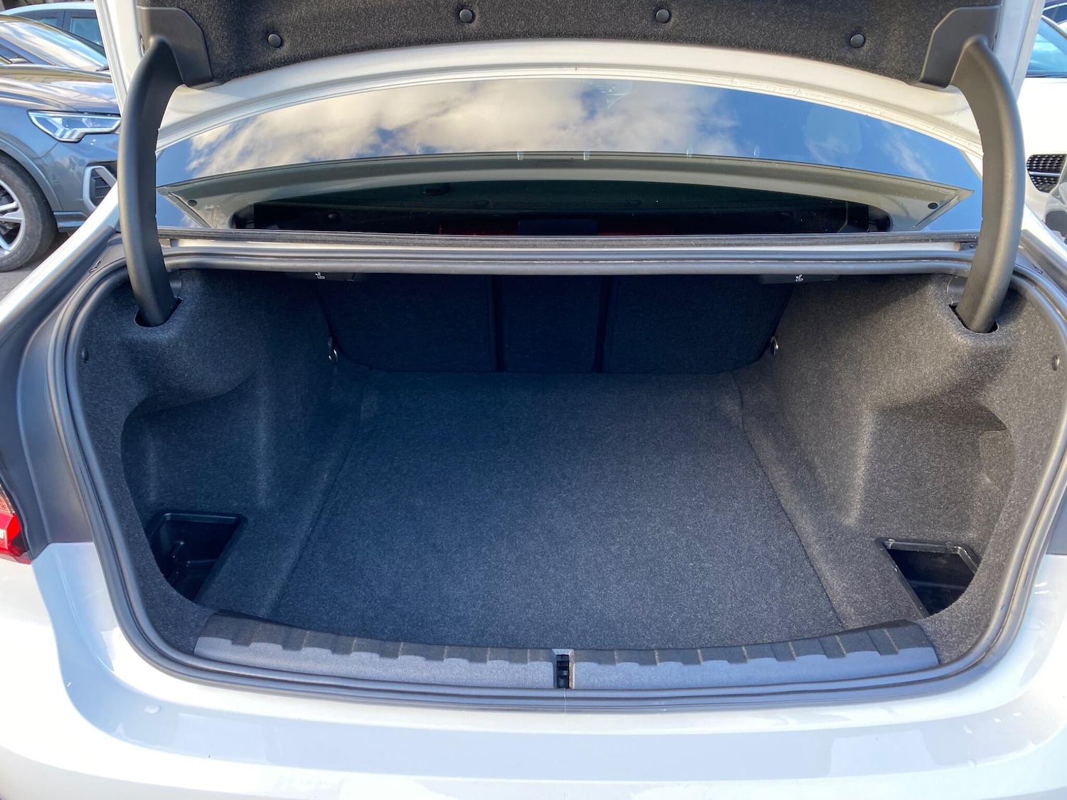 Used BMW 3 Series 2019 for sale - 77039998: Photo 40