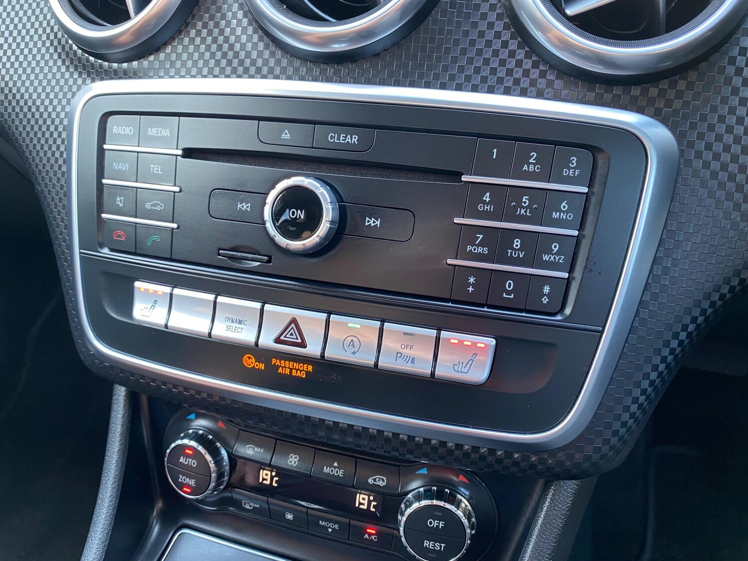 Used Mercedes-Benz A-Class 2015 for sale - 76099251: Photo 26