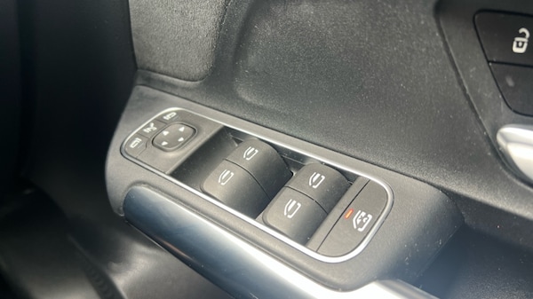 Used Mercedes-Benz GLA 2022 for sale - 76272882: Photo 31