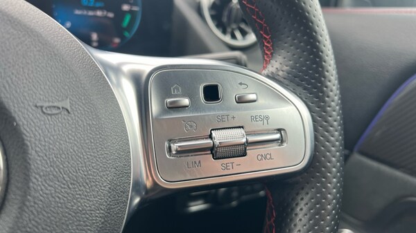 Used Mercedes-Benz GLA 2022 for sale - 76272882: Photo 33