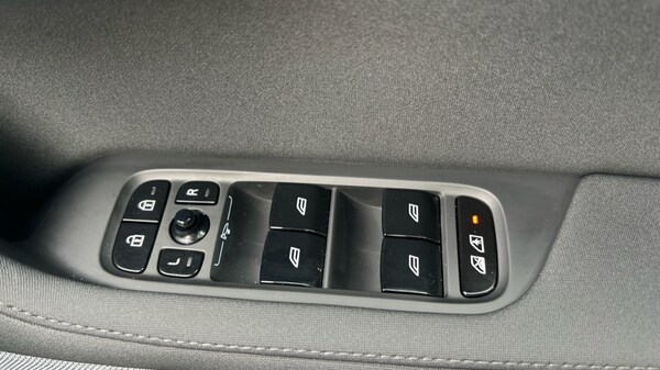 Used Polestar Polestar 2 2025 for sale - 76062101: Photo 32
