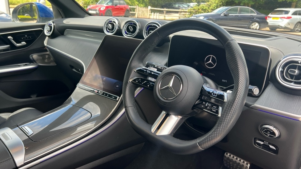Used Mercedes-Benz GLC 2023 for sale - 76146099: Photo 3