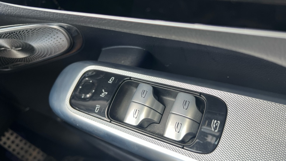 Used Mercedes-Benz GLC 2023 for sale - 76146099: Photo 34