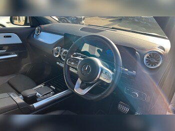 Used Mercedes-Benz EQA 2021 for sale - 76544451: Photo