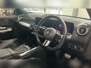 Used Mercedes-Benz GLB 2025 for sale - 76261558: Photo