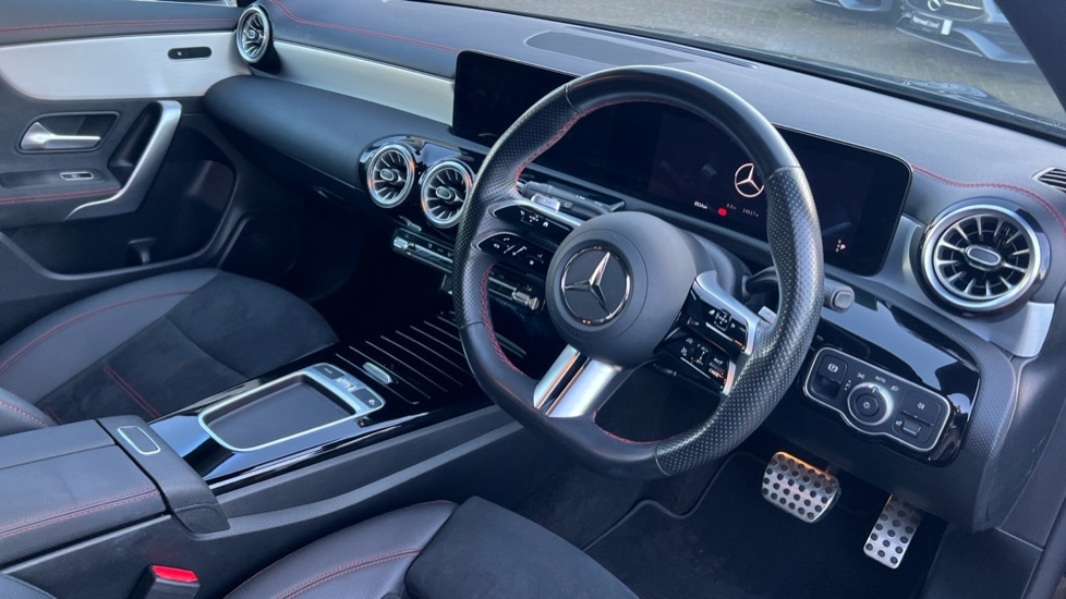 Used Mercedes-Benz CLA 2024 for sale - 76630311: Photo 3