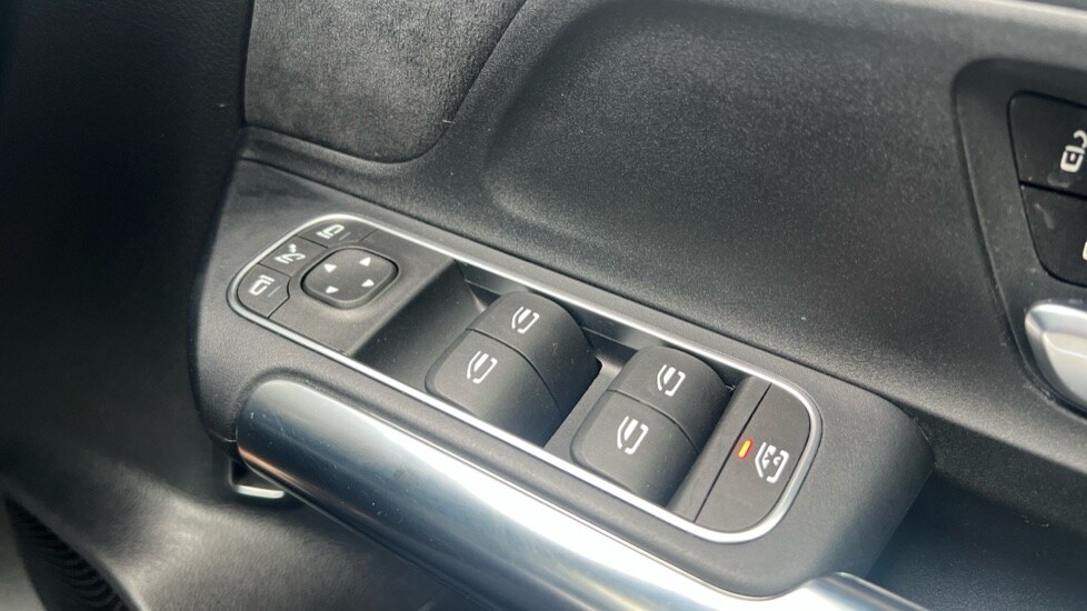 Used Mercedes-Benz EQA 2021 for sale - 76528868: Photo 34